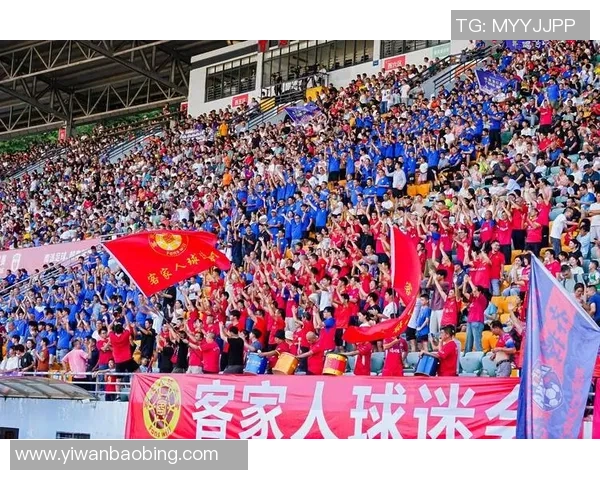 足球星爷直播热度飙升 球迷互动氛围火爆点燃全民观赛激情